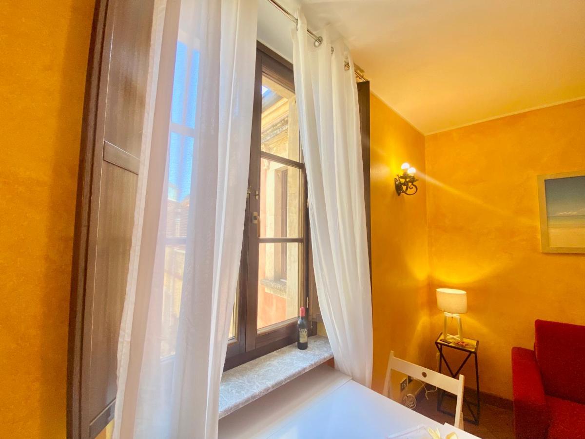 Caterina'S Charme Apartment Таорміна Екстер'єр фото